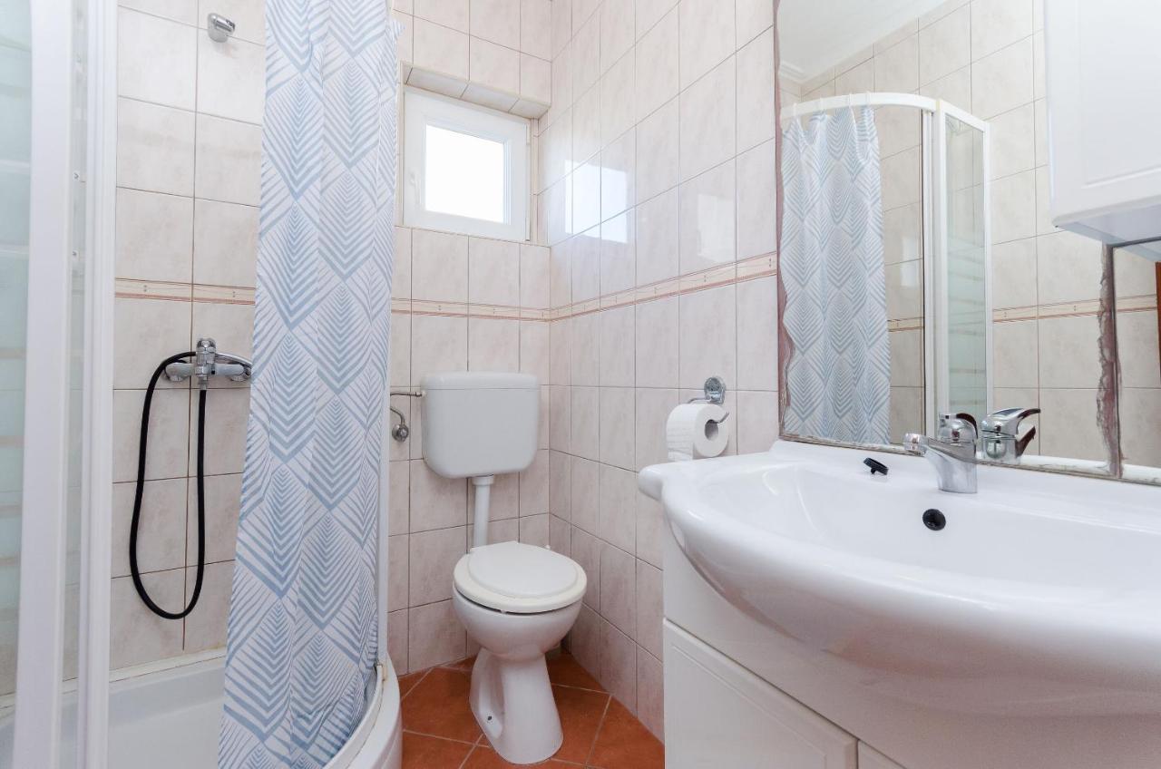 Apartments Anica J Lopar Luaran gambar