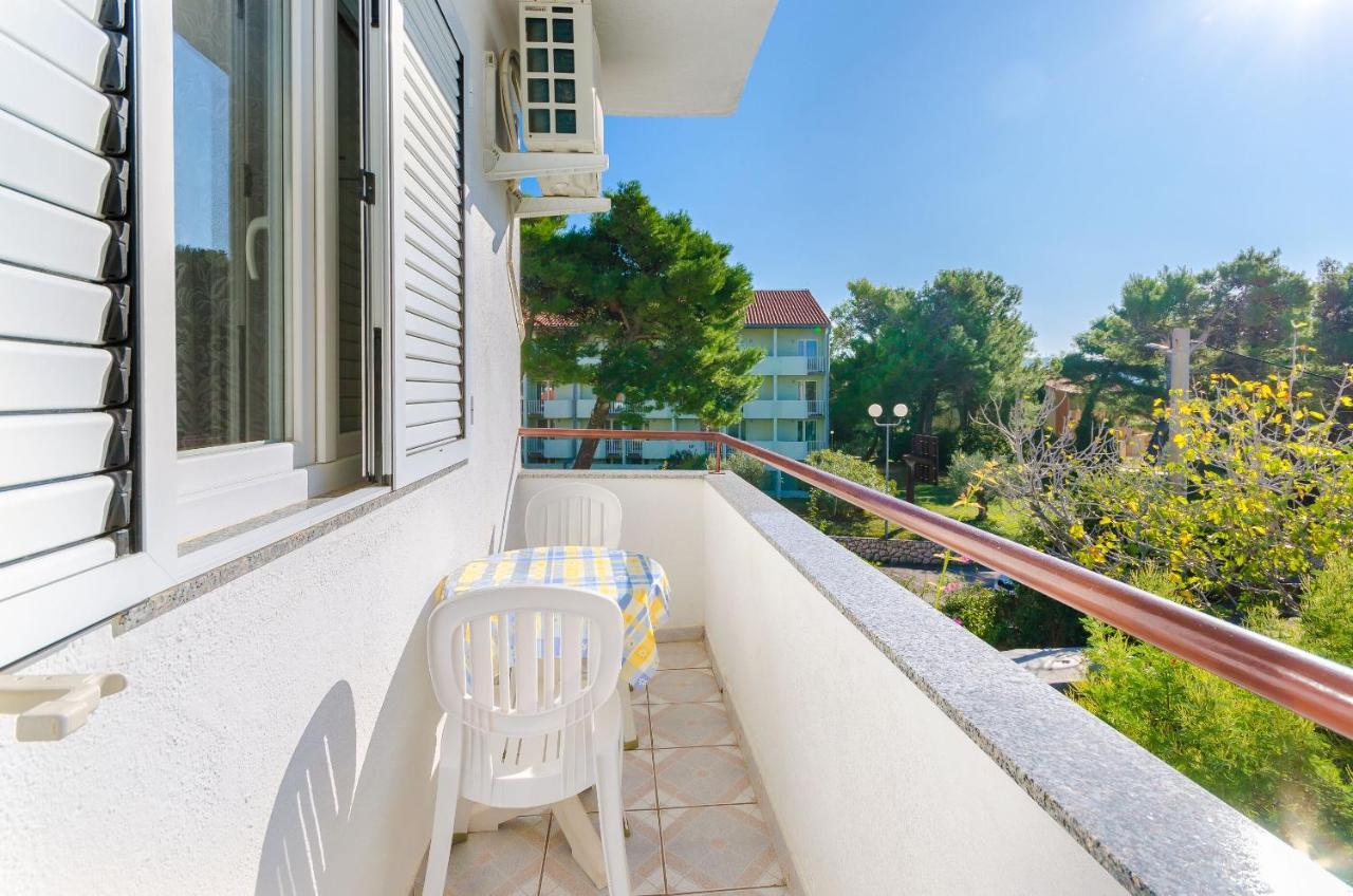 Apartments Anica J Lopar Luaran gambar