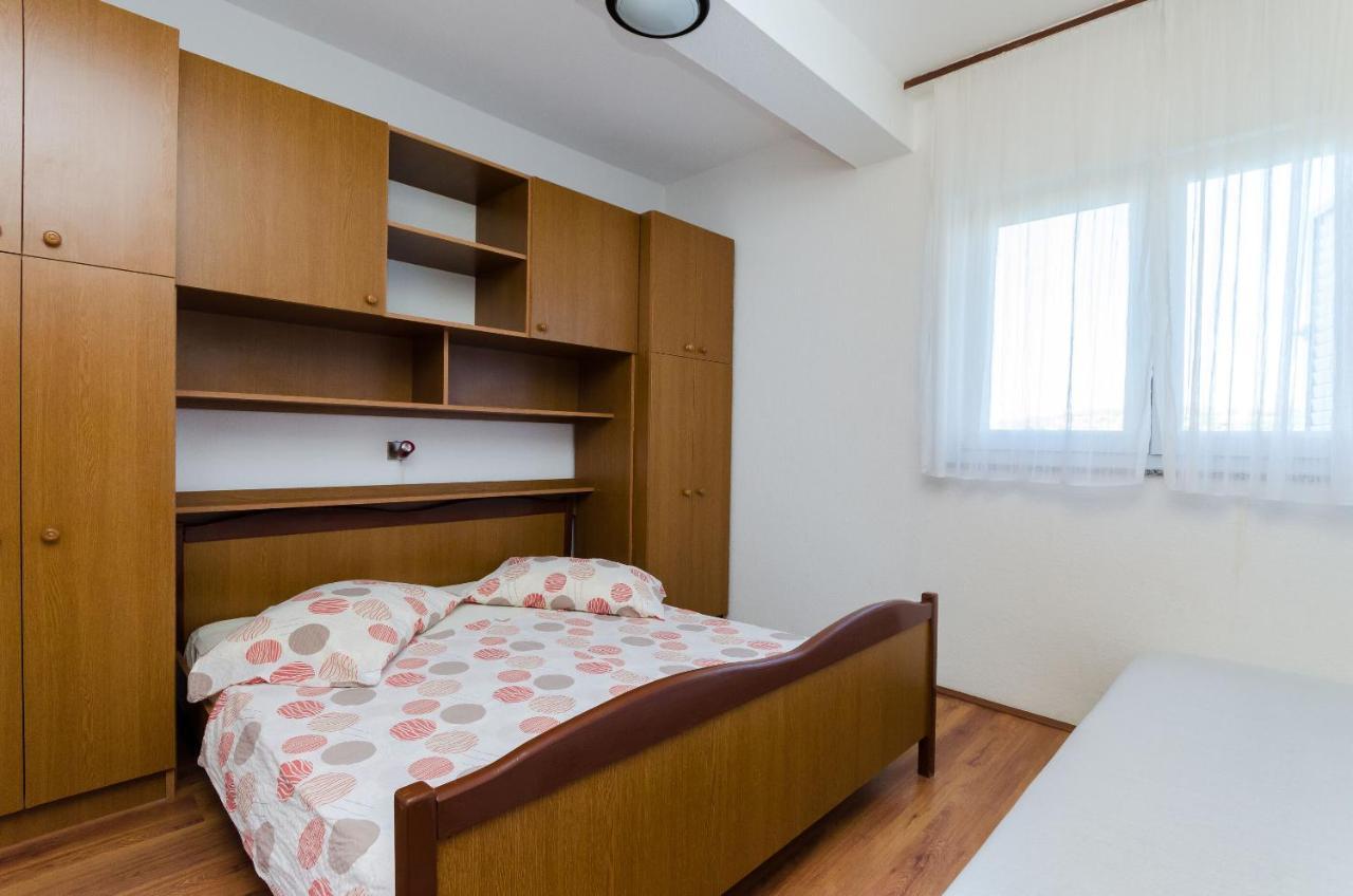 Apartments Anica J Lopar Luaran gambar