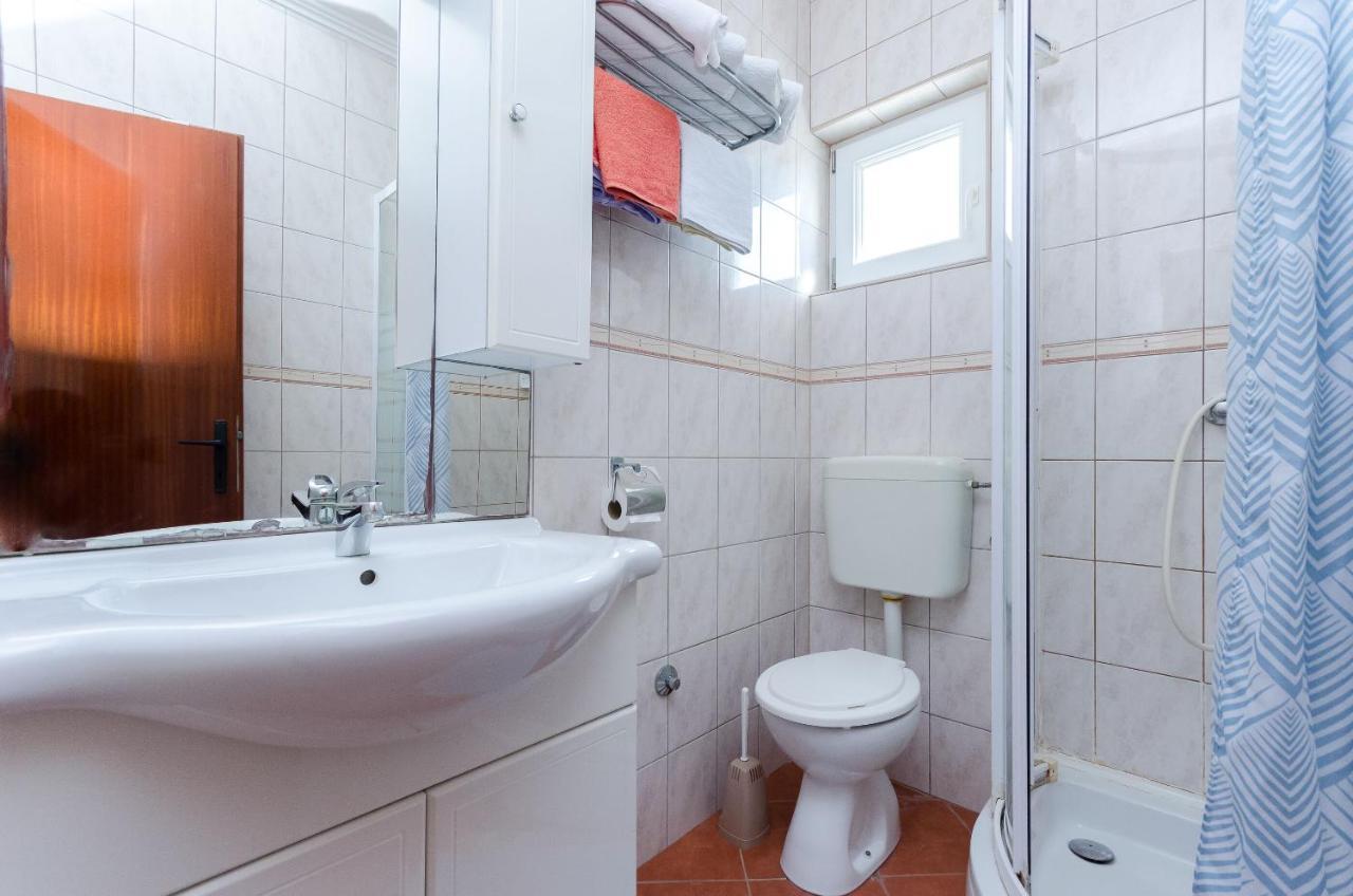Apartments Anica J Lopar Luaran gambar
