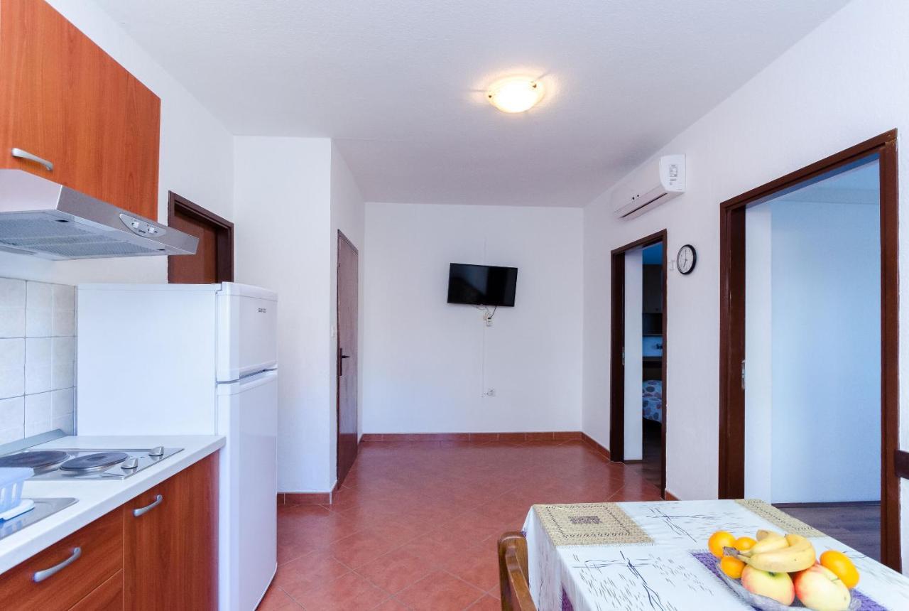 Apartments Anica J Lopar Luaran gambar