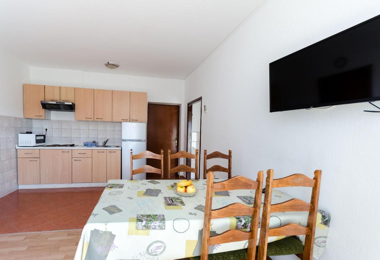 Apartments Anica J Lopar Luaran gambar