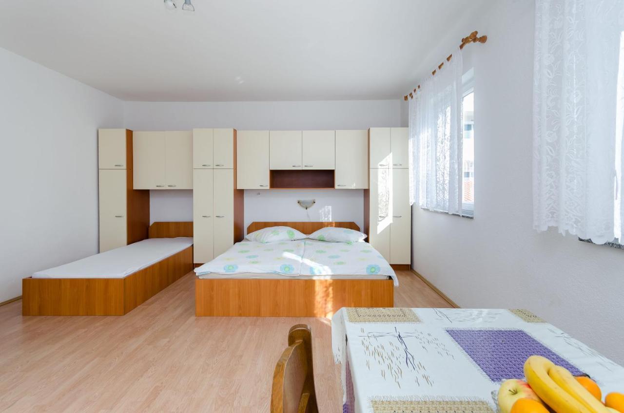 Apartments Anica J Lopar Luaran gambar